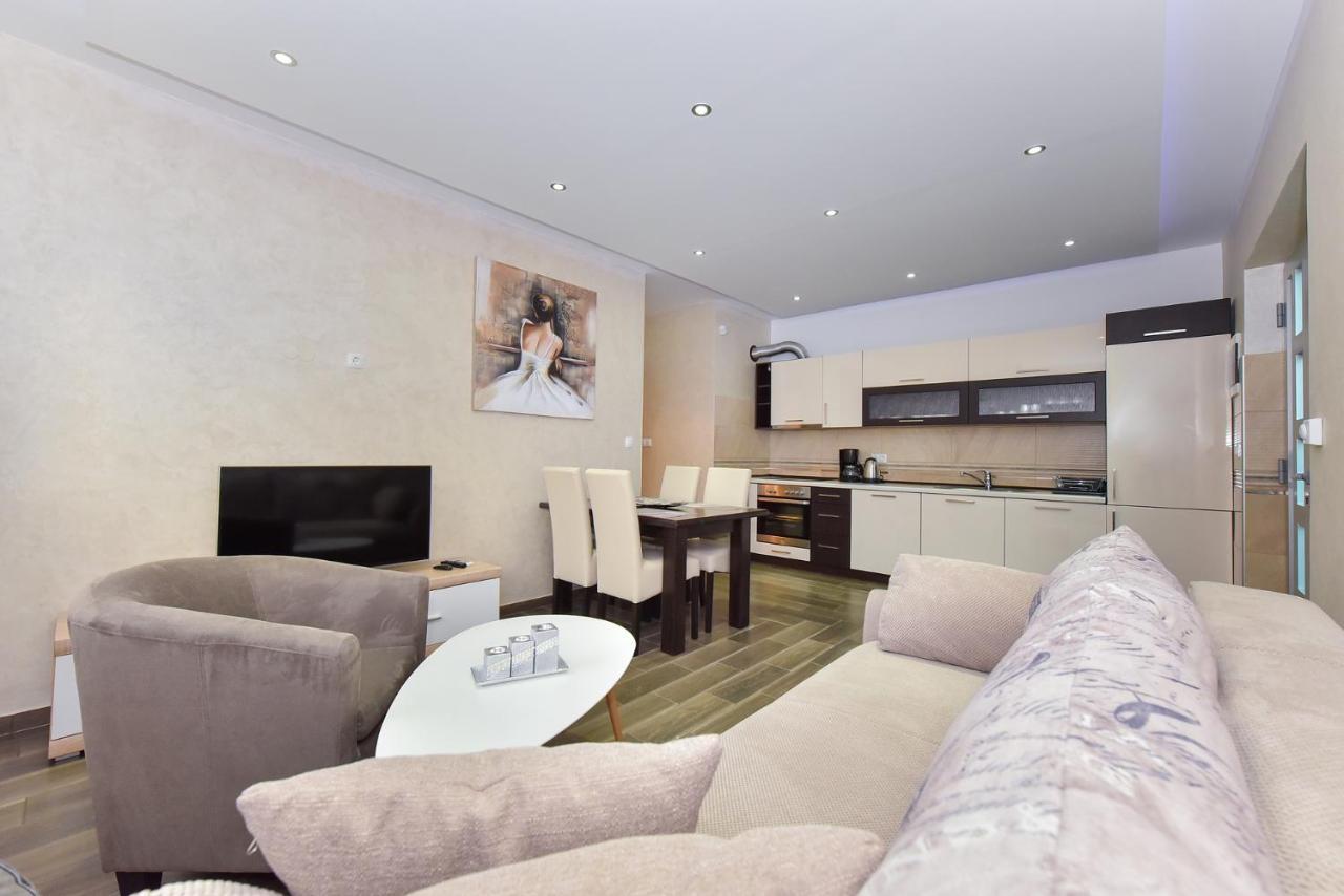 Apartment Iva *